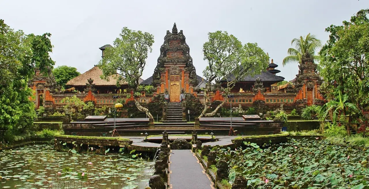Best Co-Working Spaces in Ubud, Bali with Scenic Views and Modern Amenities