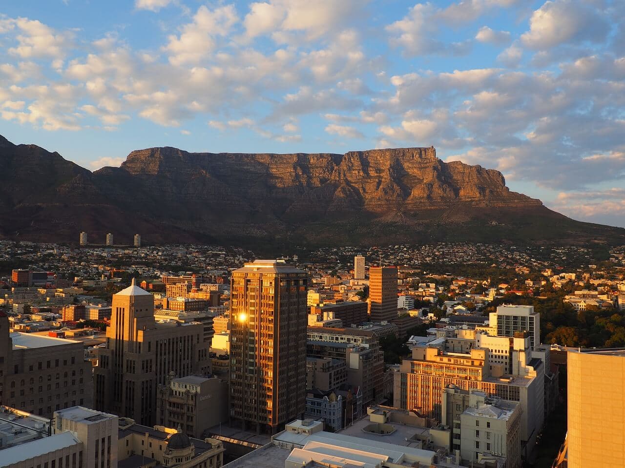 Where to Stay in Cape Town - Scenic view of Table Mountain in South Africa.