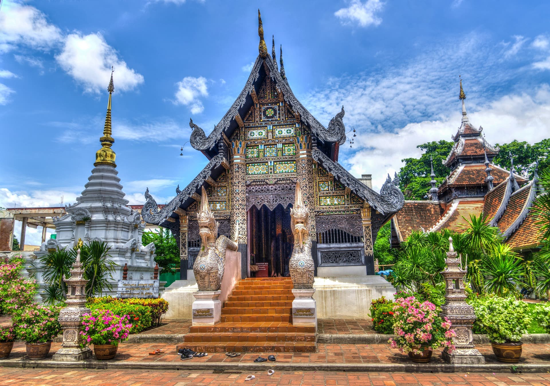 Best Digital Nomad Destinations: Exploring Chiang Mai as the Perfect Hub
