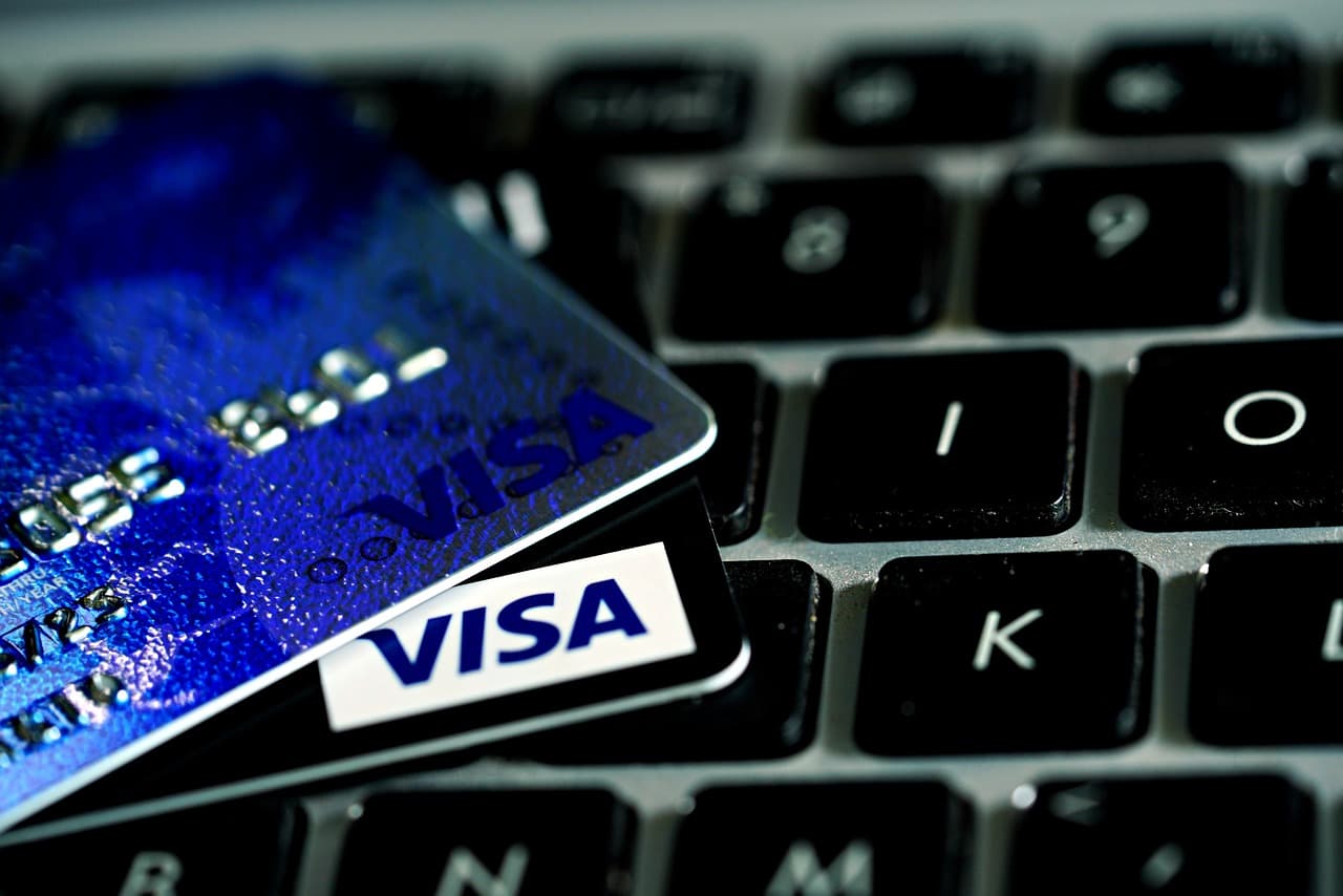 How Do I Move to Prague Czech work visa checklist