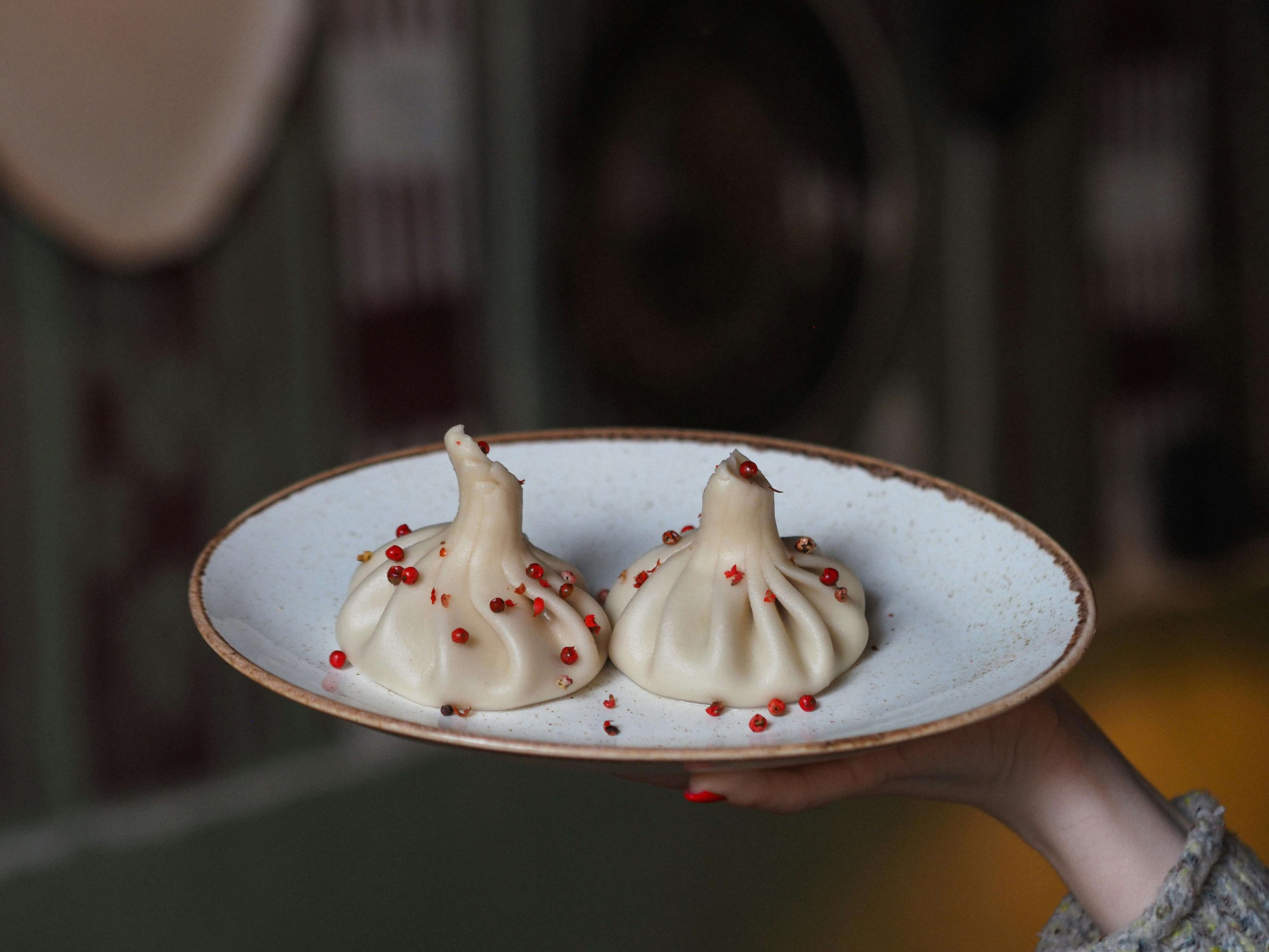 Khinkali and other traditional Georgian dishes served at good restaurants in Tbilisi